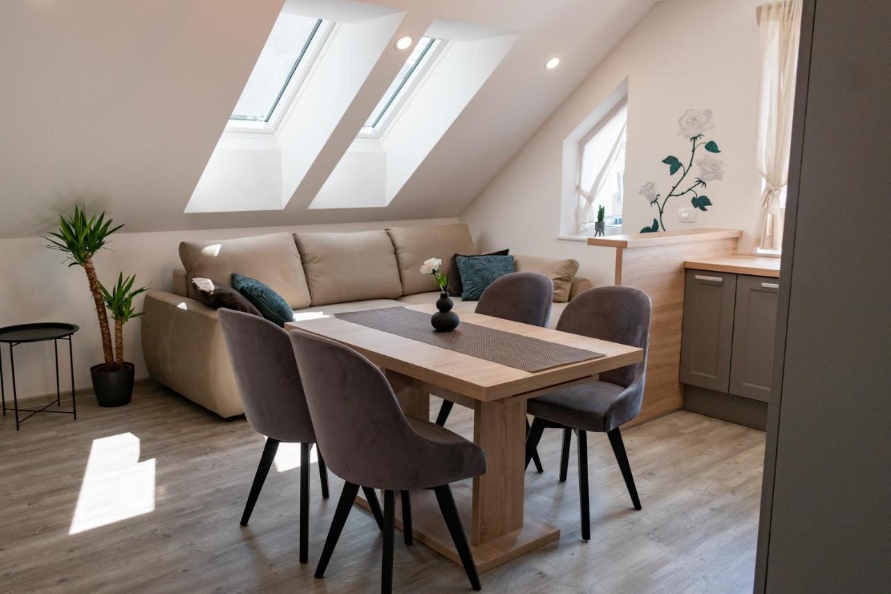 Prima Countryside Apartments Zirovnica Ngoại thất bức ảnh