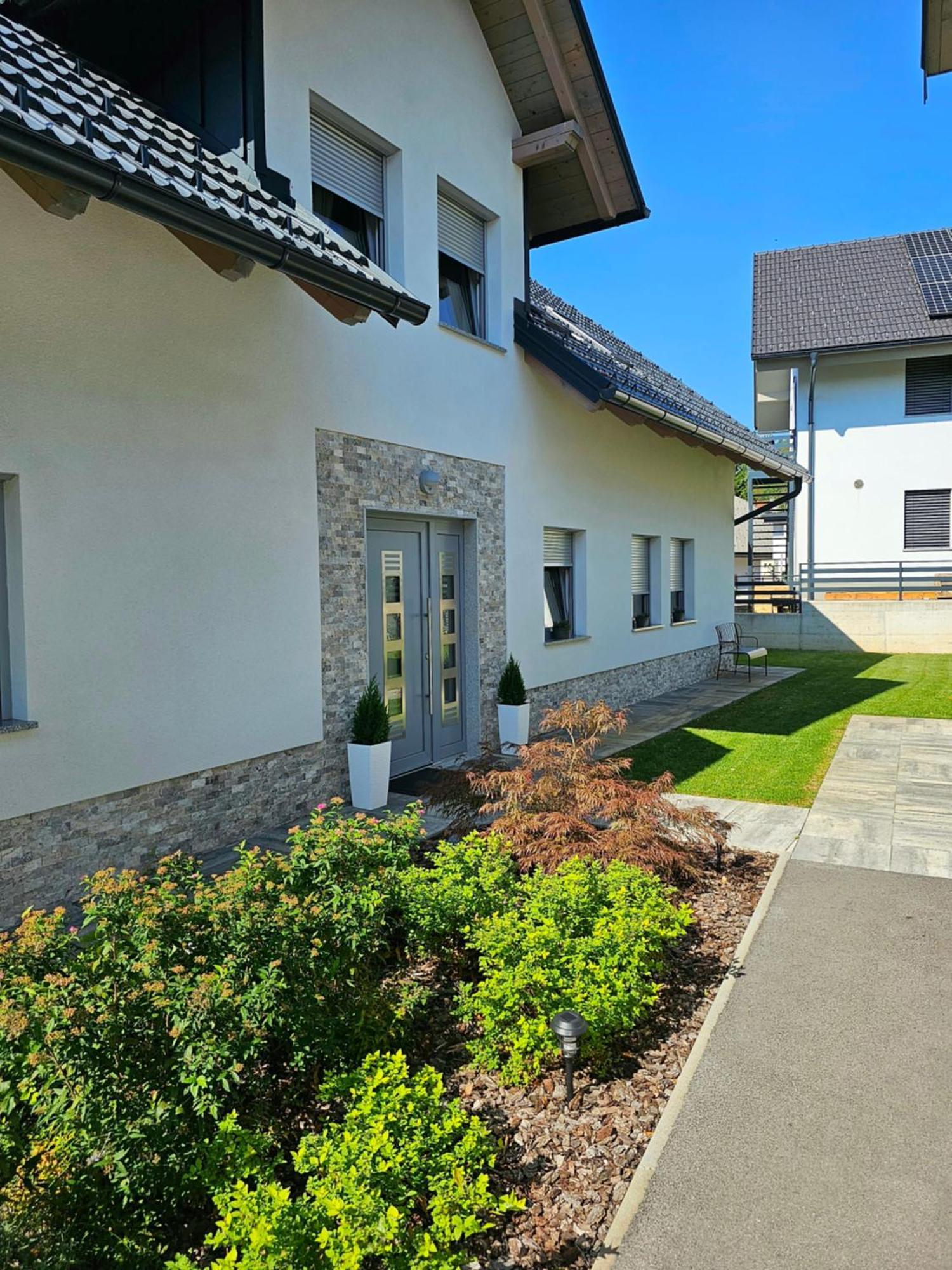 Prima Countryside Apartments Zirovnica Ngoại thất bức ảnh