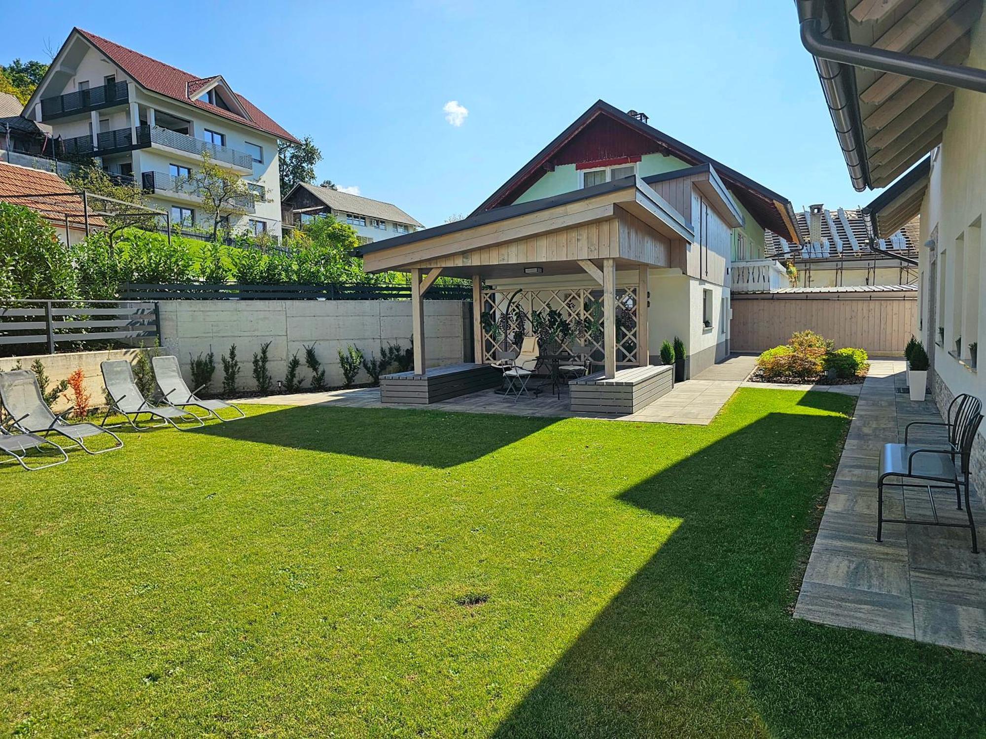 Prima Countryside Apartments Zirovnica Ngoại thất bức ảnh
