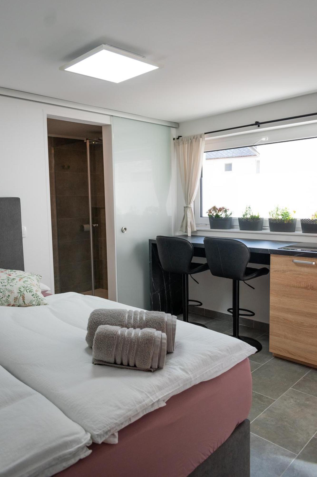 Prima Countryside Apartments Zirovnica Phòng bức ảnh
