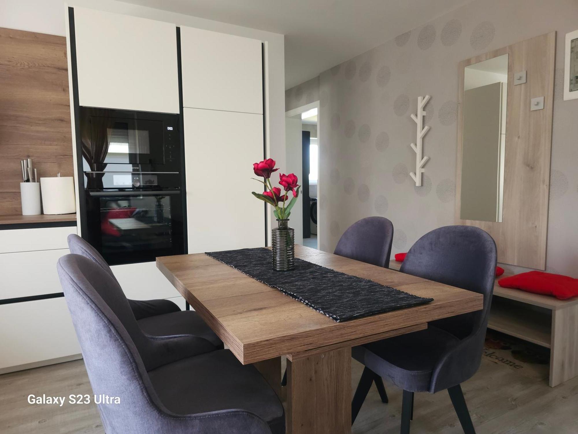 Prima Countryside Apartments Zirovnica Ngoại thất bức ảnh